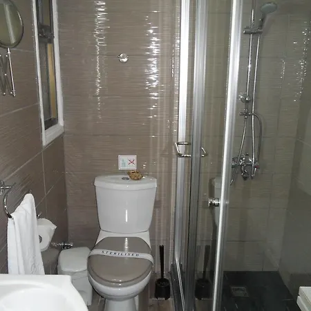 Апартаменти Sunshine Apts, Two Bedroom , Free Internet, No 3 Айя-Напа