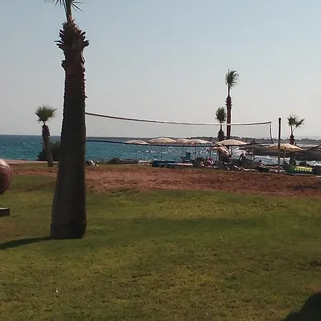 Sunshine Apts, Two Bedroom , Free Internet, No 3 Апартаменти Айя-Напа